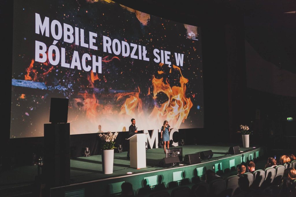 Mobile rodził się w bólach